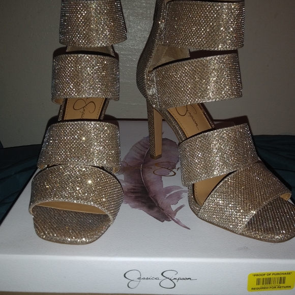 Gold Jessica Simpson heels - Picture 3 of 4